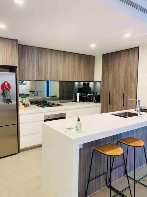 Luxury 3 Bedroom Apartment In Ryde Cité de Cité de Sydney Extérieur photo