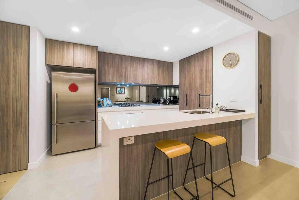 Luxury 3 Bedroom Apartment In Ryde Cité de Cité de Sydney Extérieur photo